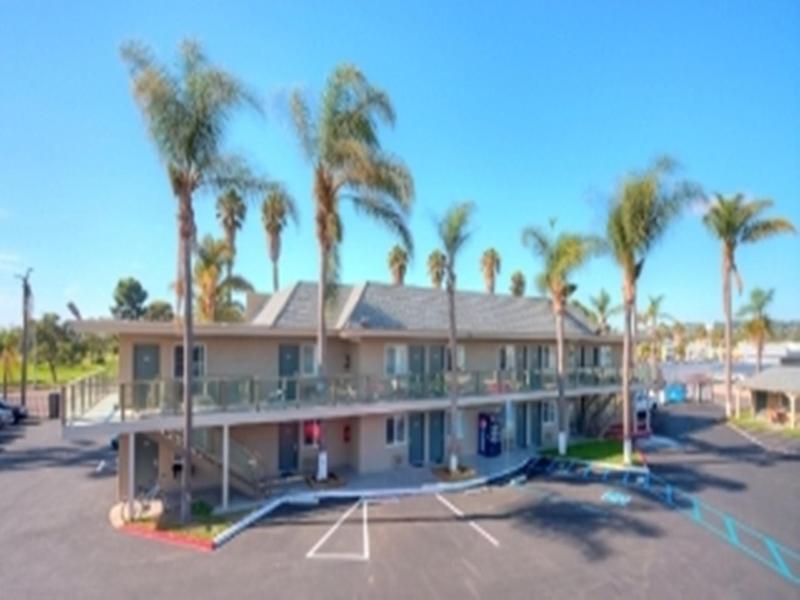 Fairfield Inn & Suites By Marriott San Diego Pacific Beach Bagian luar foto