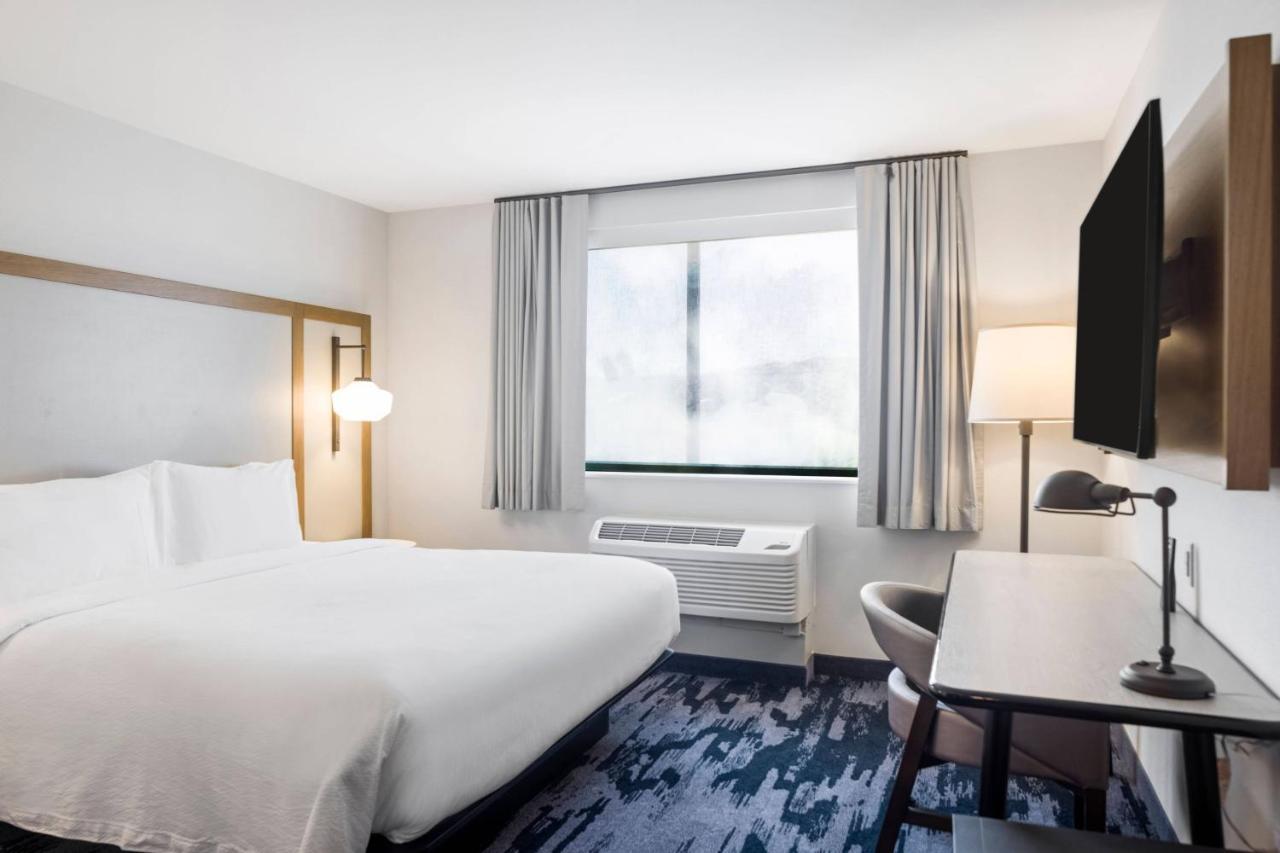 Fairfield Inn & Suites By Marriott San Diego Pacific Beach Bagian luar foto
