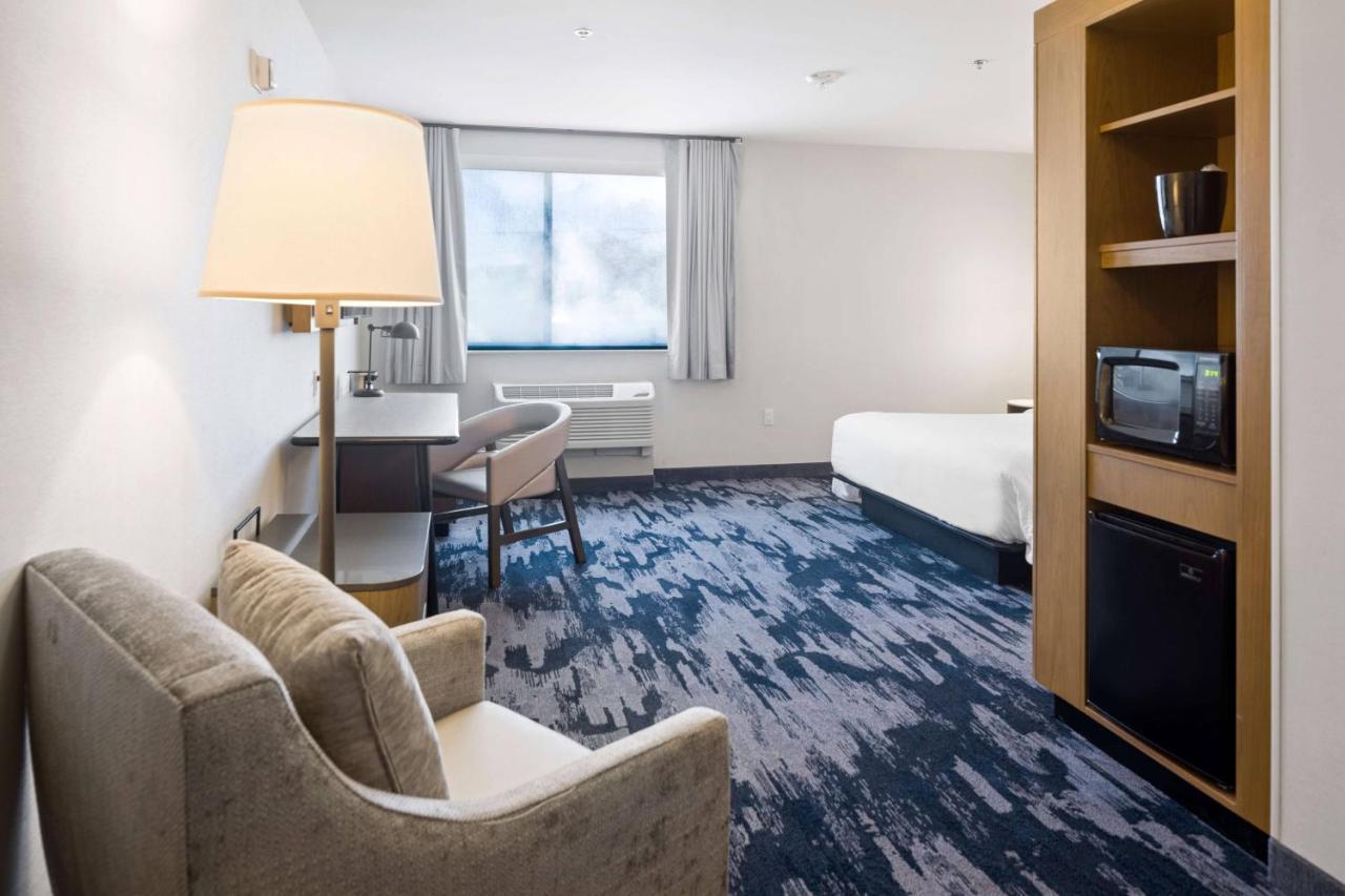Fairfield Inn & Suites By Marriott San Diego Pacific Beach Bagian luar foto