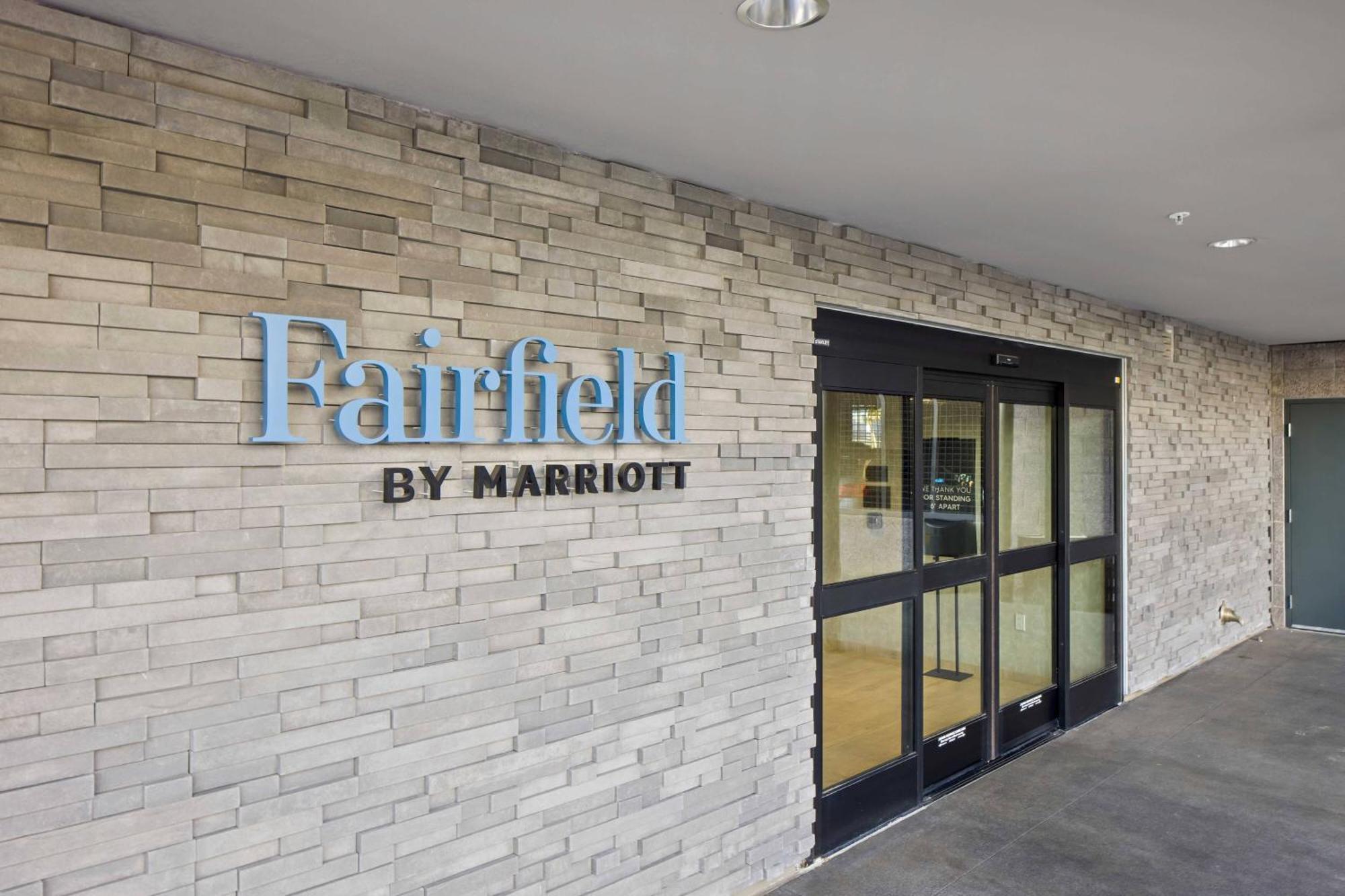 Fairfield Inn & Suites By Marriott San Diego Pacific Beach Bagian luar foto