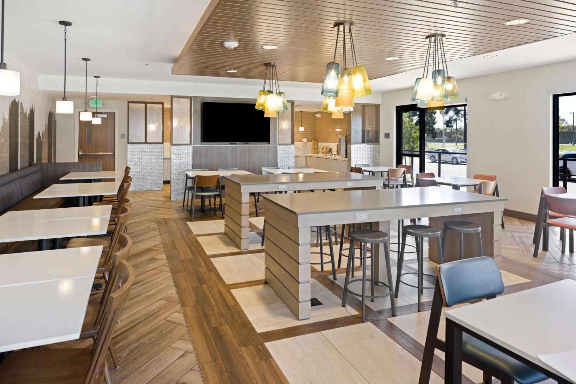 Fairfield Inn & Suites By Marriott San Diego Pacific Beach Bagian luar foto