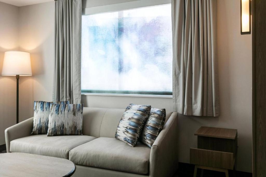Fairfield Inn & Suites By Marriott San Diego Pacific Beach Bagian luar foto